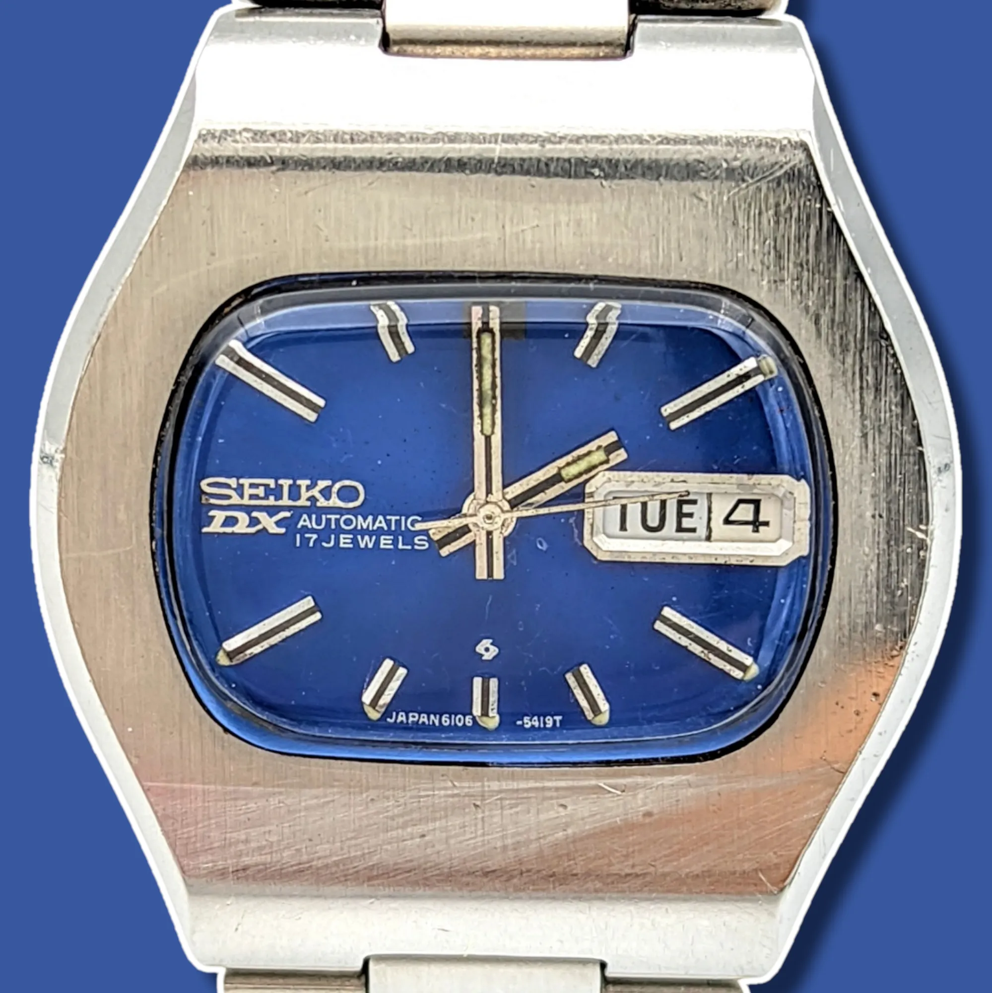 1971 SEIKO DX Automatic Watch Day/Date Indicator Cal. 6106C Hack Mechanism 17 Jewels