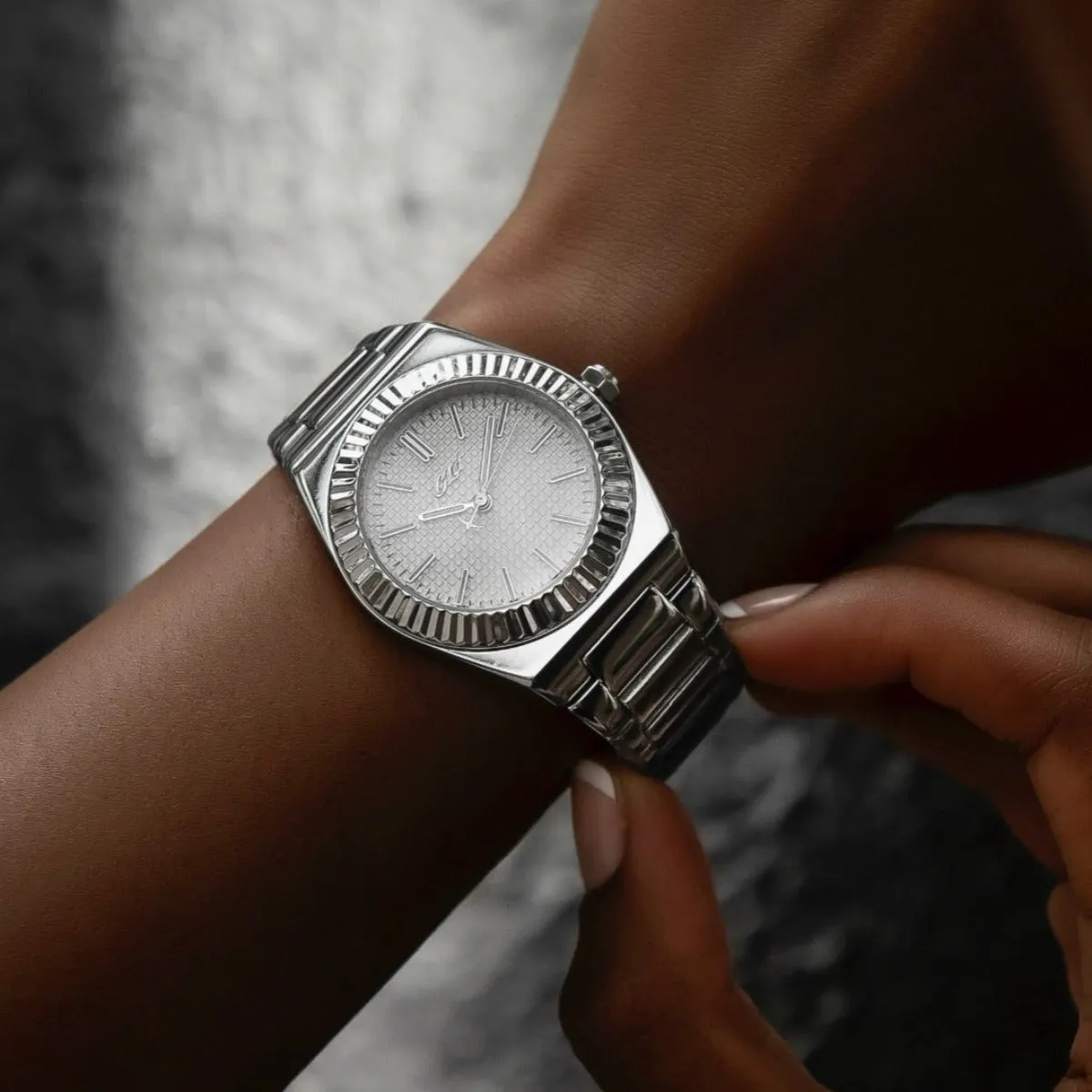 42MM Fluted Bezel Alpha Era® in White Gold