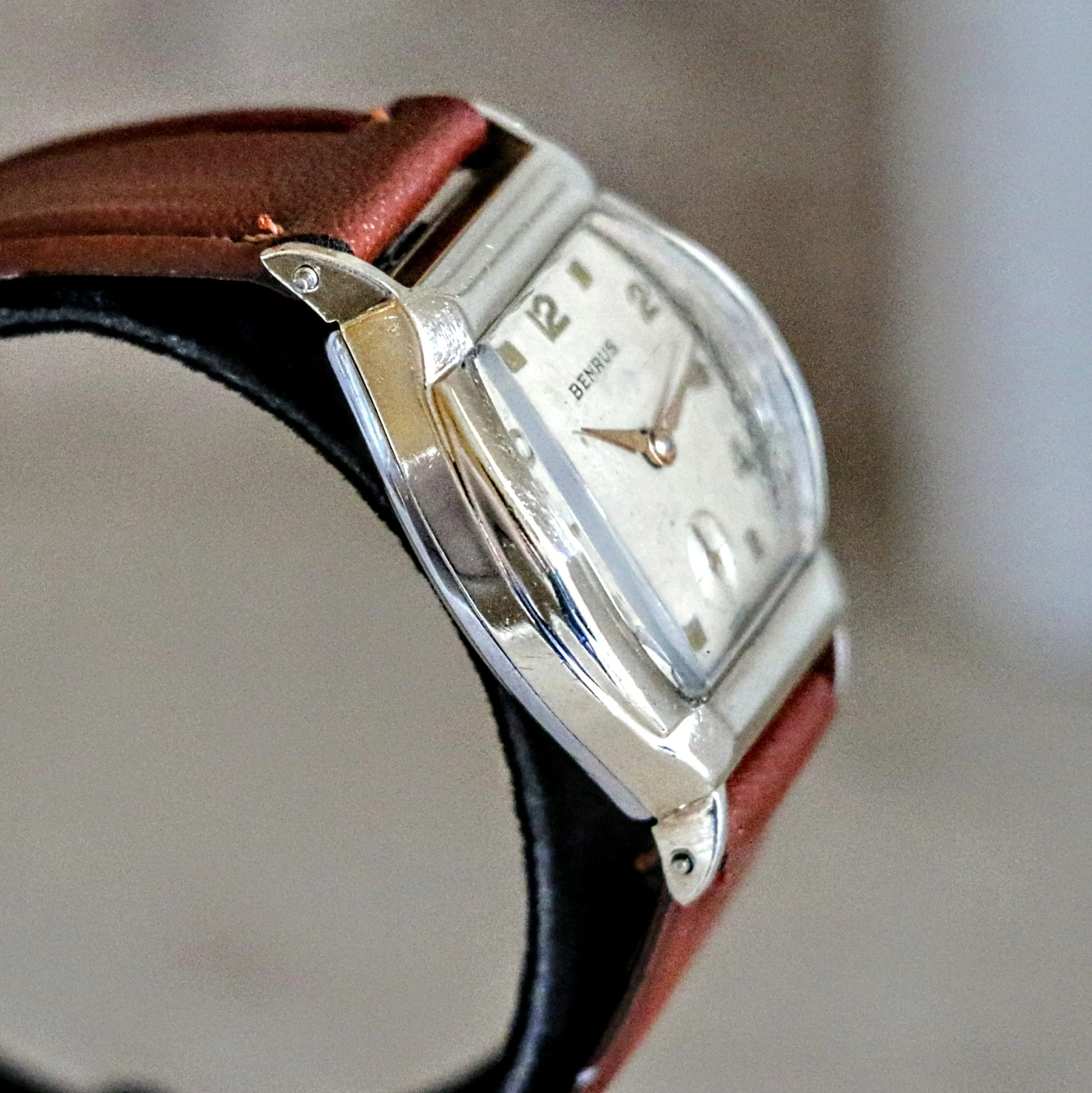 BENRUS Watch Model DN21 17 Jewels ETA 1281 Swiss Made Wristwatch