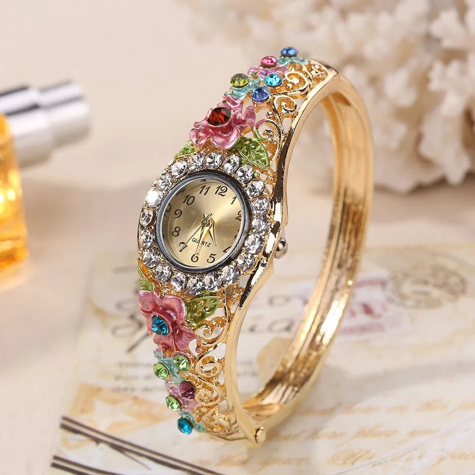New Golden Luxury Bracelet Watch Lady Flower Design Alloy Band Elegant Women
