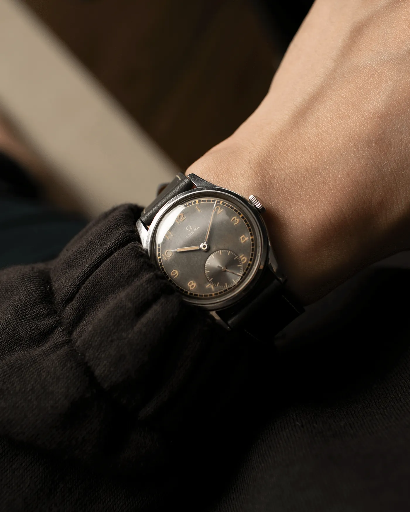 Omega Suveran 2400-4 Grey